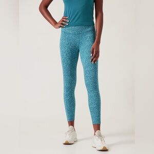 Athleta Ultimate Stash Textured 7/8 Tight Leggings Stash Pocket Size XL